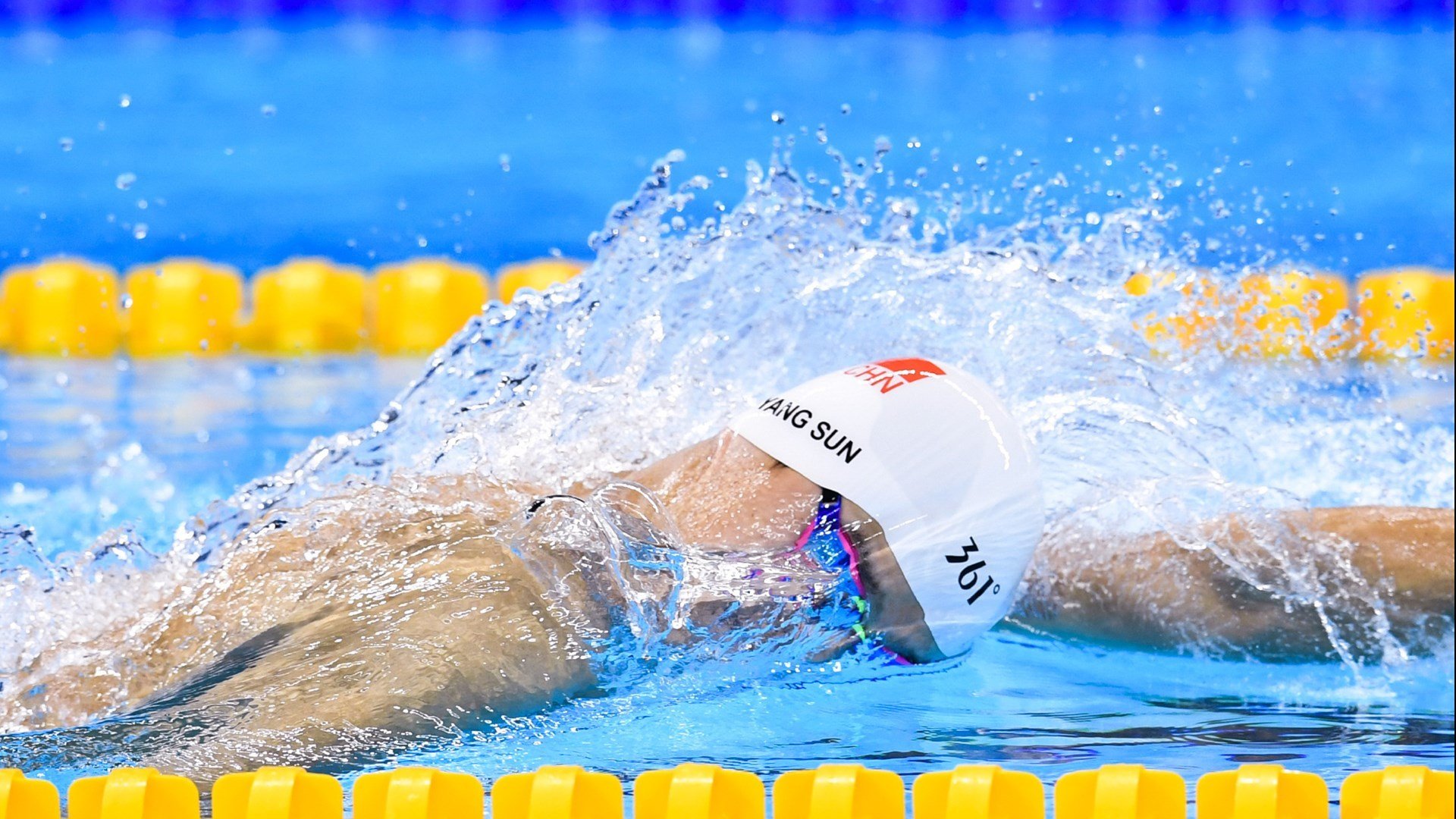 球迷骚乱事件影响比赛，足协启动调查，球迷骚乱有什么特点和危害